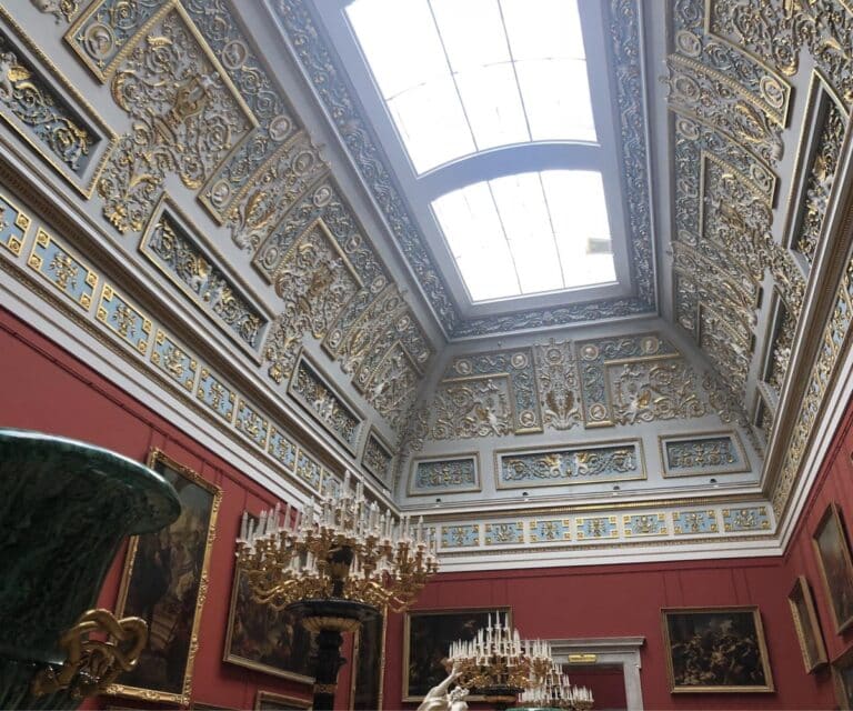 Hermitage müzesi galeri salonu