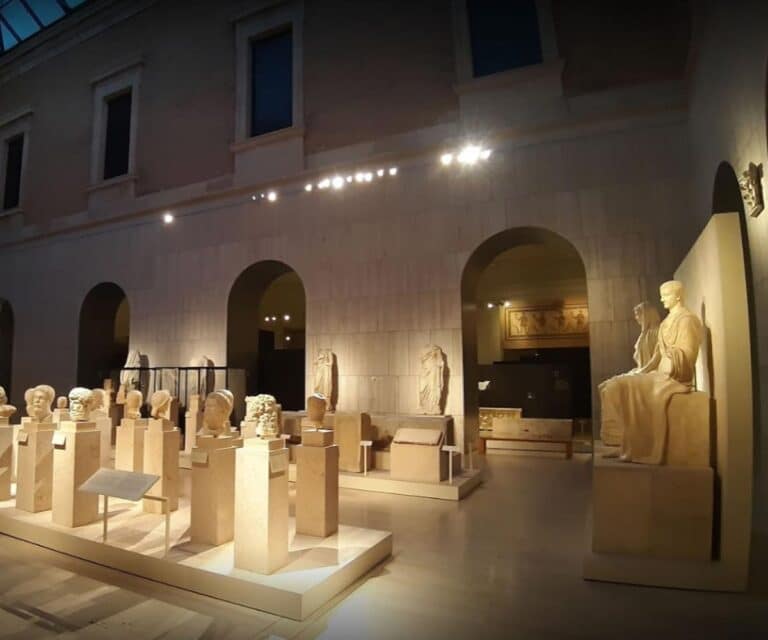 Madrid arkeoloji müzesi heykel salonu